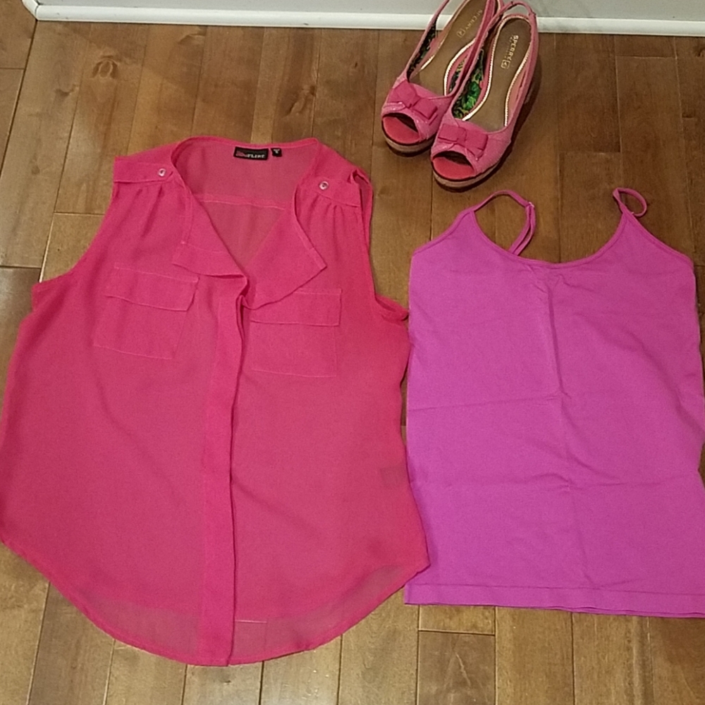 Sleeveless blouse